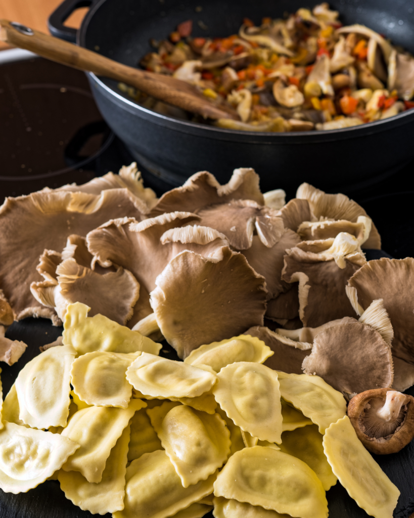 Ravioli with Creamy Mushrooms and Asparagus A Delightful Dinner